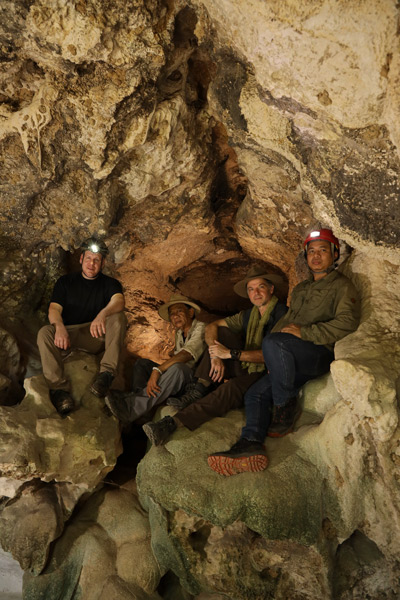 Oldest cave art Maxime Aubert, Budianto Hakim, Adam Brumm
