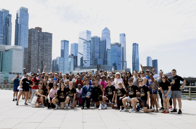 Group photo of Austin and his supporters after the attempt