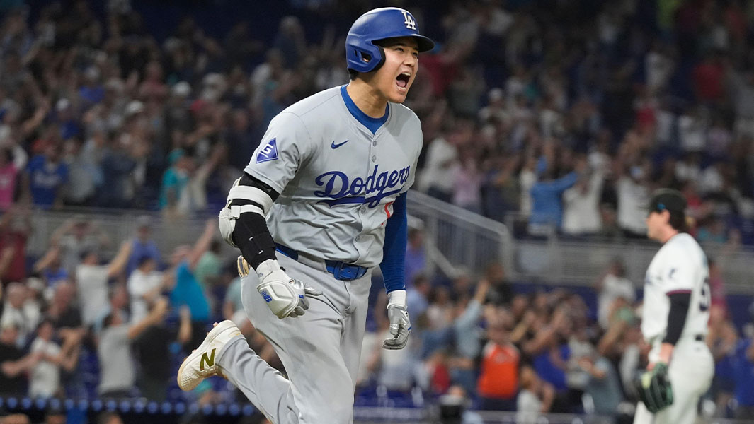 Shohei Ohtani celebrating while running