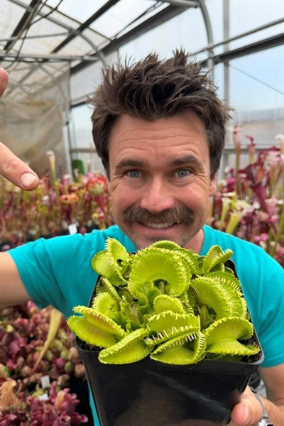 jeremiah-harris-with-his-third-record-breaking-venus-flytrap-of-the-gj-montecore-variety