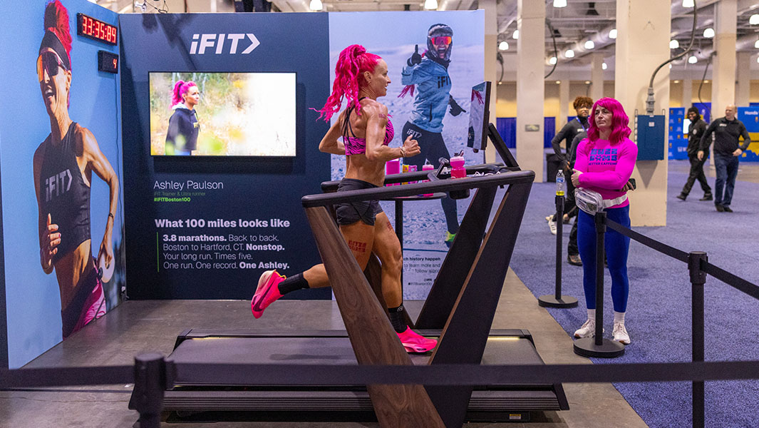 split image of Ashley running on a treadmill while a crowd of people cheer her on and take pictures of her