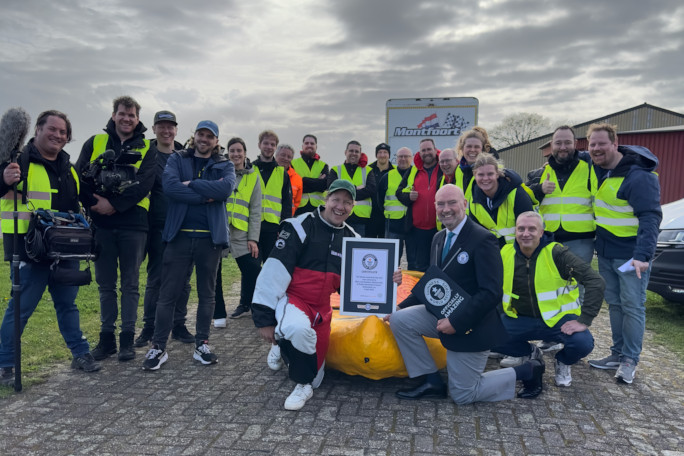 Group photo after the record attempt while holding GWR certificate