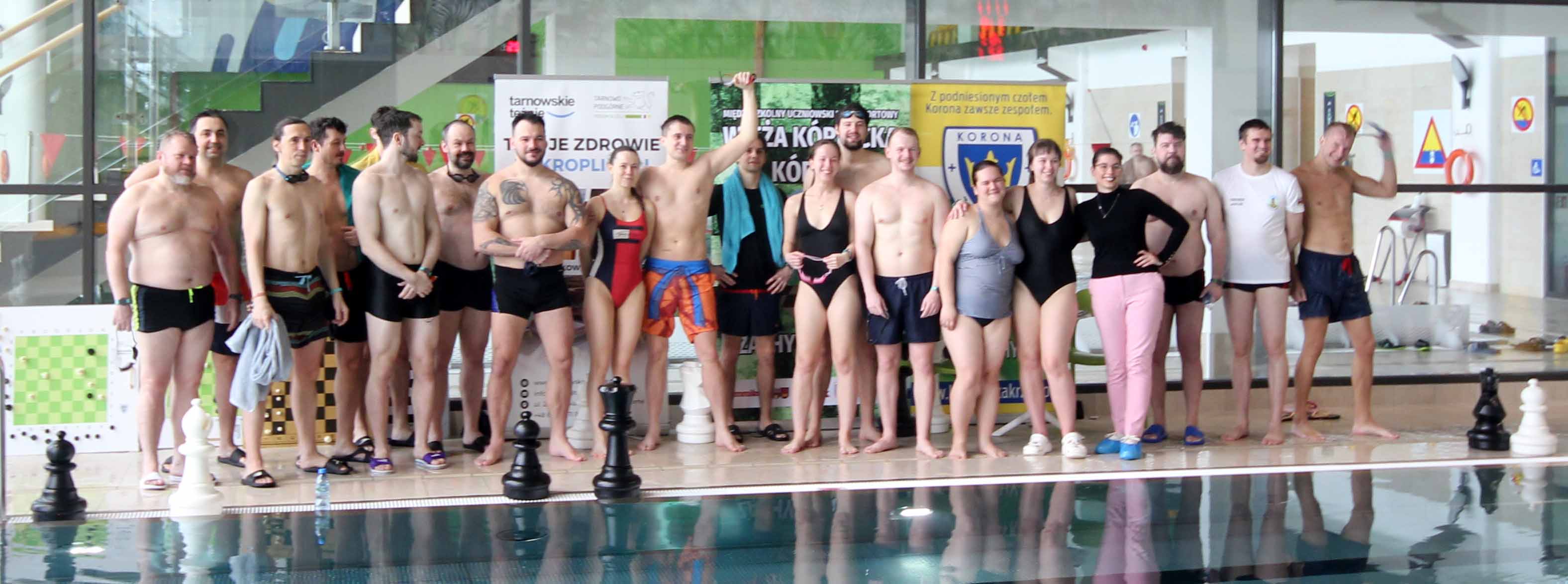 Michal posing poolside with his opponents