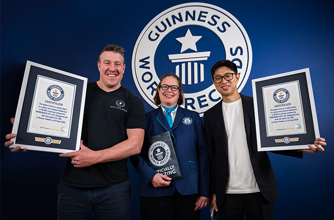 Guinness World Records Adjudicator Juliet Dawson presents certificates