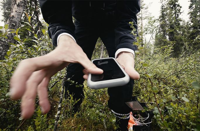 the phone being recovered on the ground