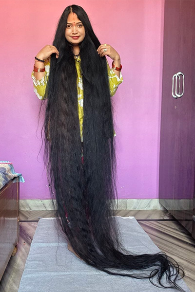 Renu's hair hanging in front of her body