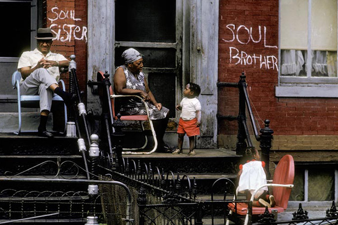 martha-cooper-photograph-taken-while-an-intern-at-national-geographic-in-1968