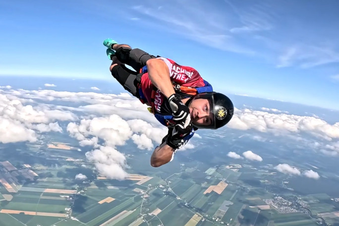 Mark-Olivier barrel rolling while skydiving