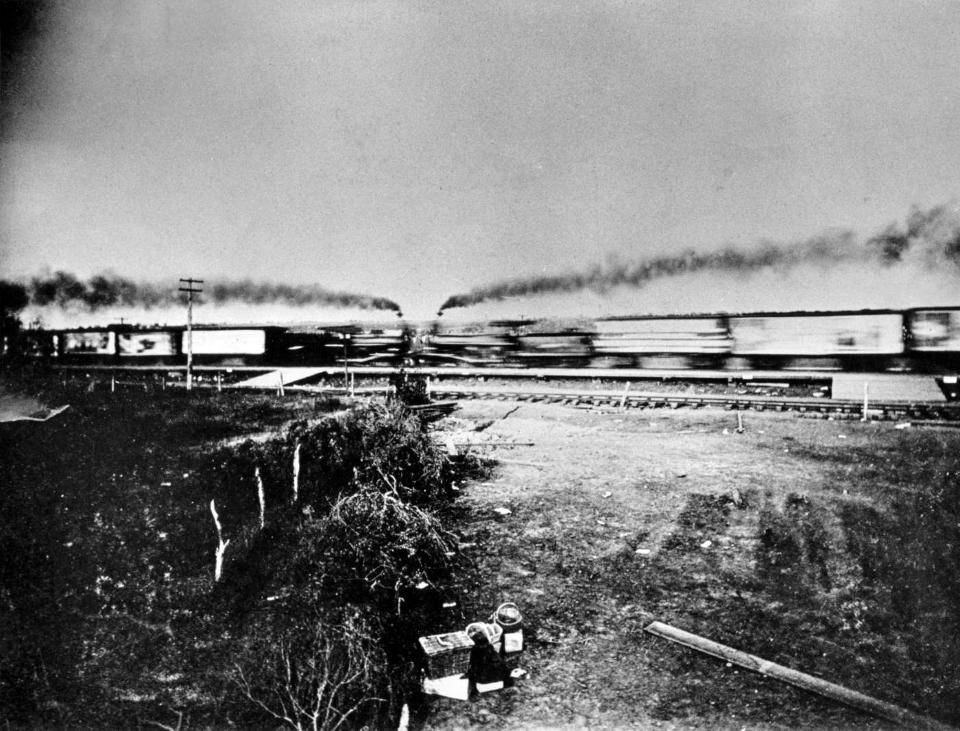 Two trains speed towards each other at the Crash at Crush in 1896