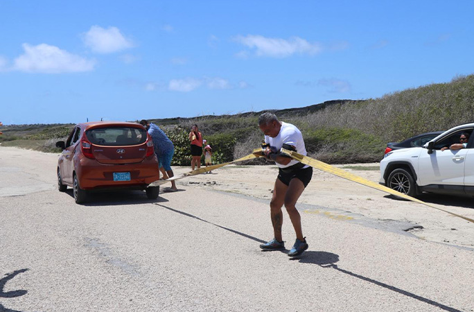 Egmond holding the cars back