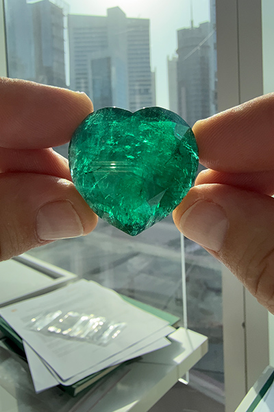 largest heart shaped emerald