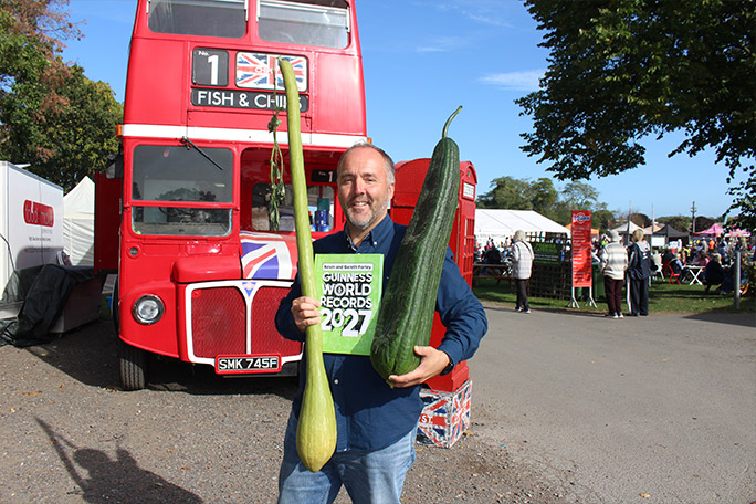 malvern-2026---heaviest-luffa-and-longest-tromboncino-with-kevin-fortey