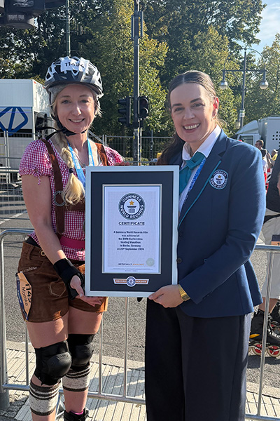 Monika Tischbierek with her official certificate