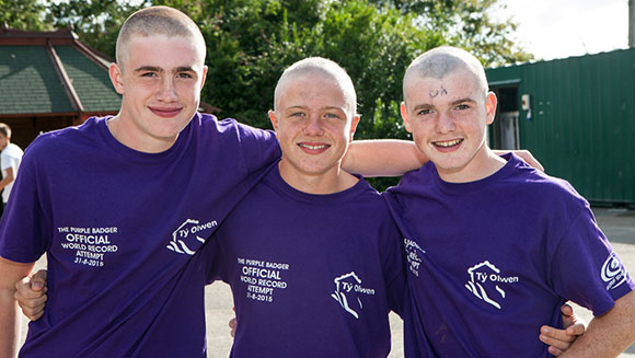 most-heads-shaved-in-one-hour-header