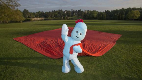 Igglepiggle Largest Polar Fleece Blanket Alton Towers
