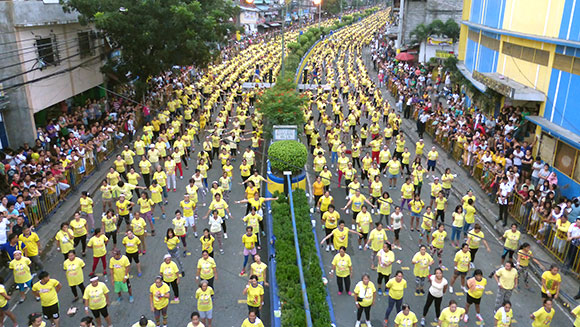 largest-zumba-class-header
