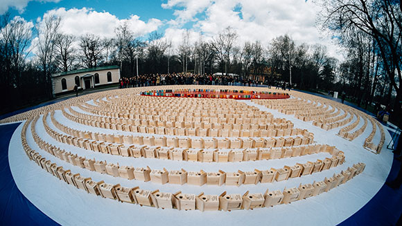 Longest line of birds nest boxes header