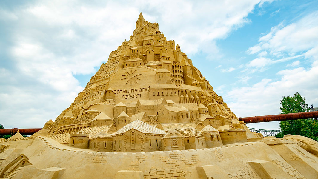 Largest sandcastle header