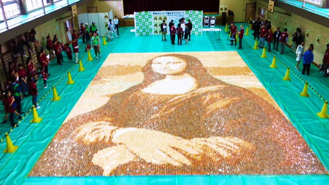 Rice-cracker-mosaic-top