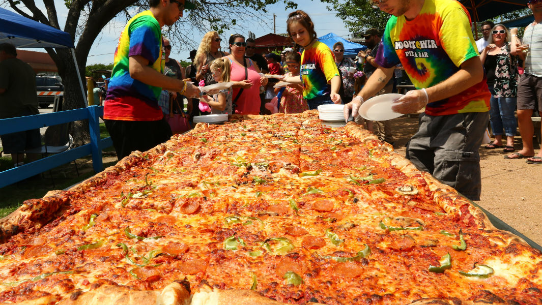 Largest pizza commercially available 7