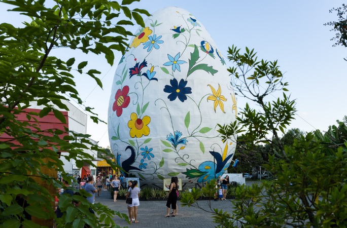 World's largest decorated Easter egg - bigger than three giraffes