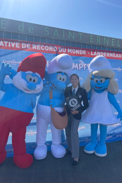 Adjudicator with the Smurfs