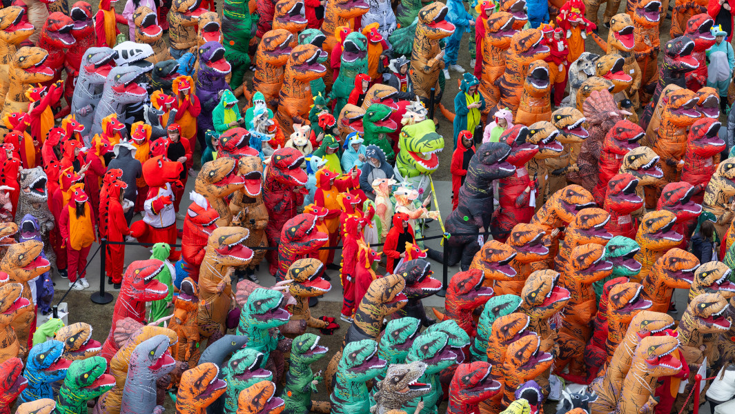 Hundreds of dinosaurs in the crowd during UCalgary's event