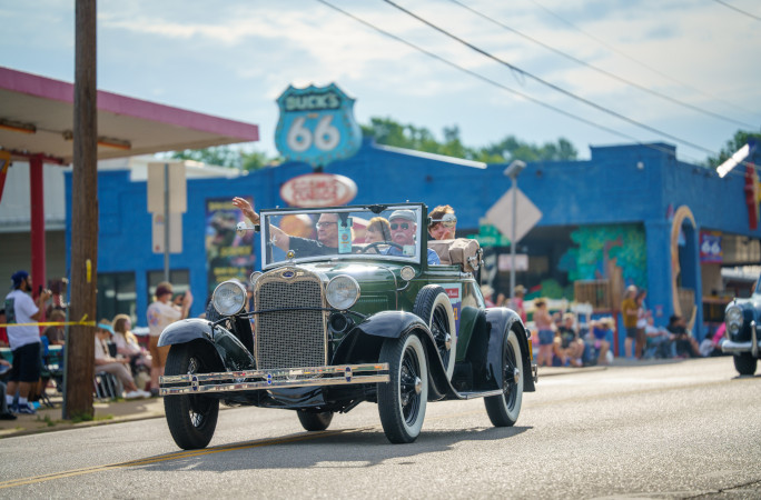 Vintage Model T on Route 66