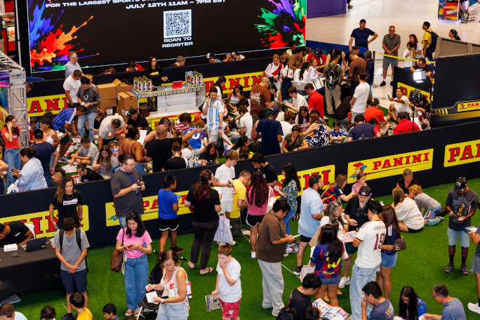 The crowd at the Panini event gathered indoors