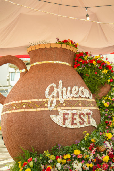 A giant Huecafest pot at the enterance of the festival