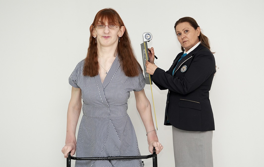 Rumeysa getting measured by adjudicator