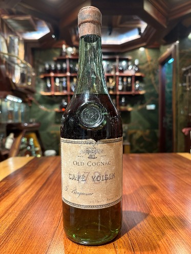 Oldest cognac sold in a private sale | Guinness World Records